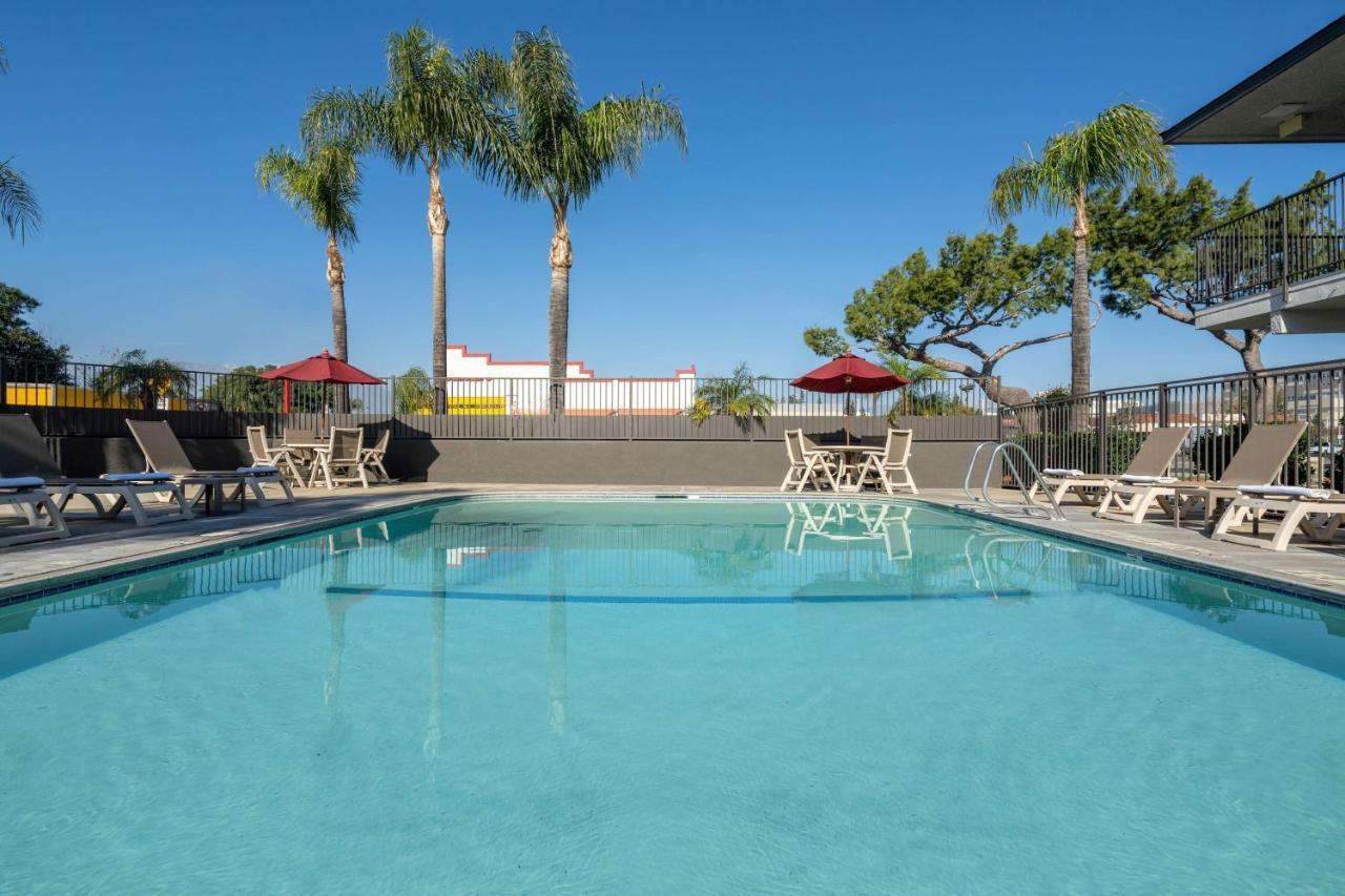 Motel 6-Fontana, Ca Zewnętrze zdjęcie