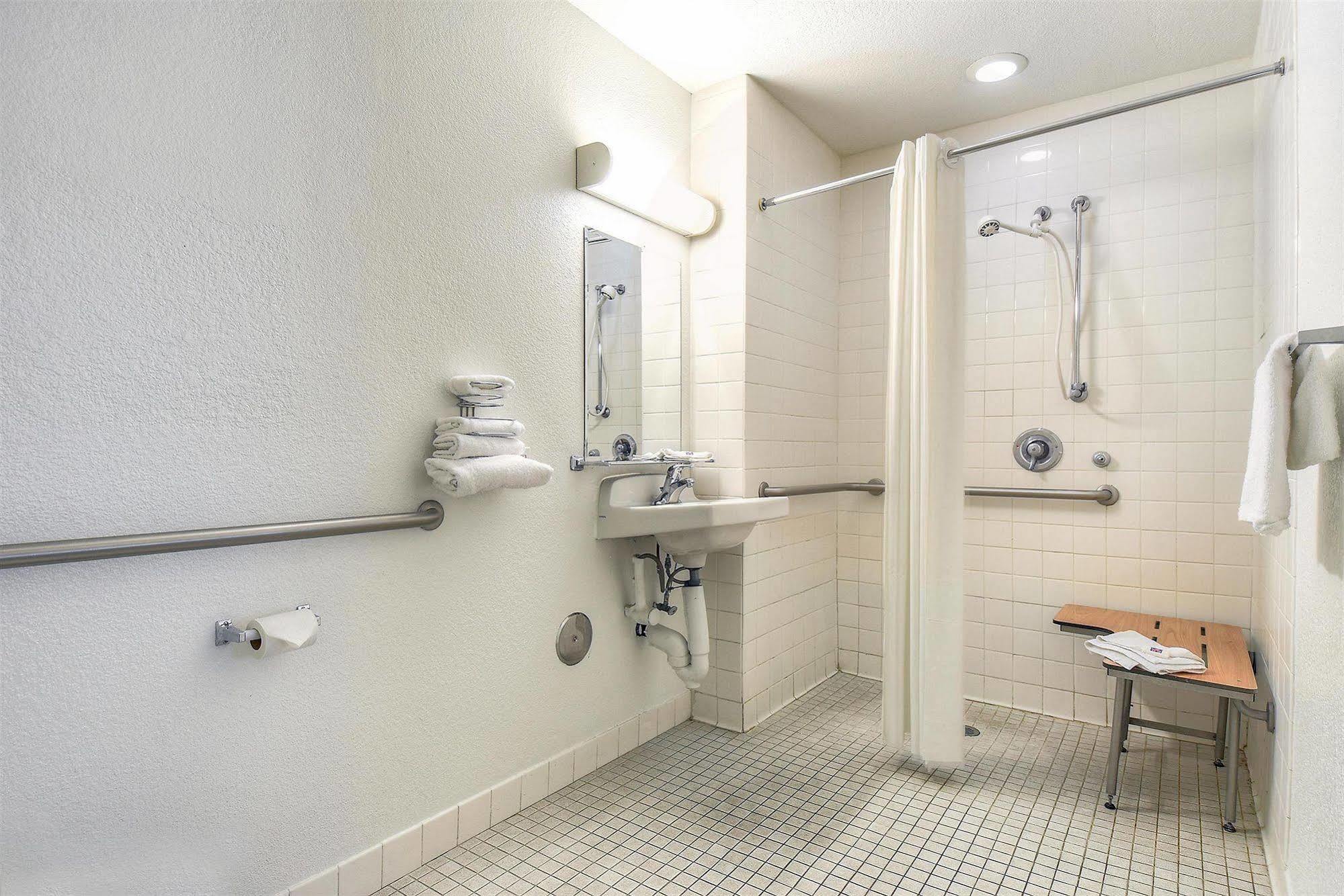 Motel 6-Fontana, Ca Zewnętrze zdjęcie